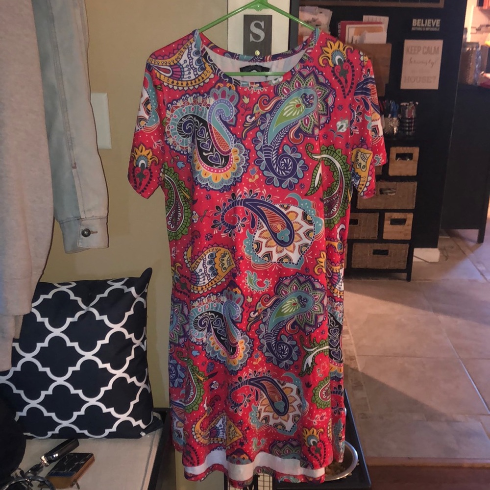 Beautiful bright colored pocket dress